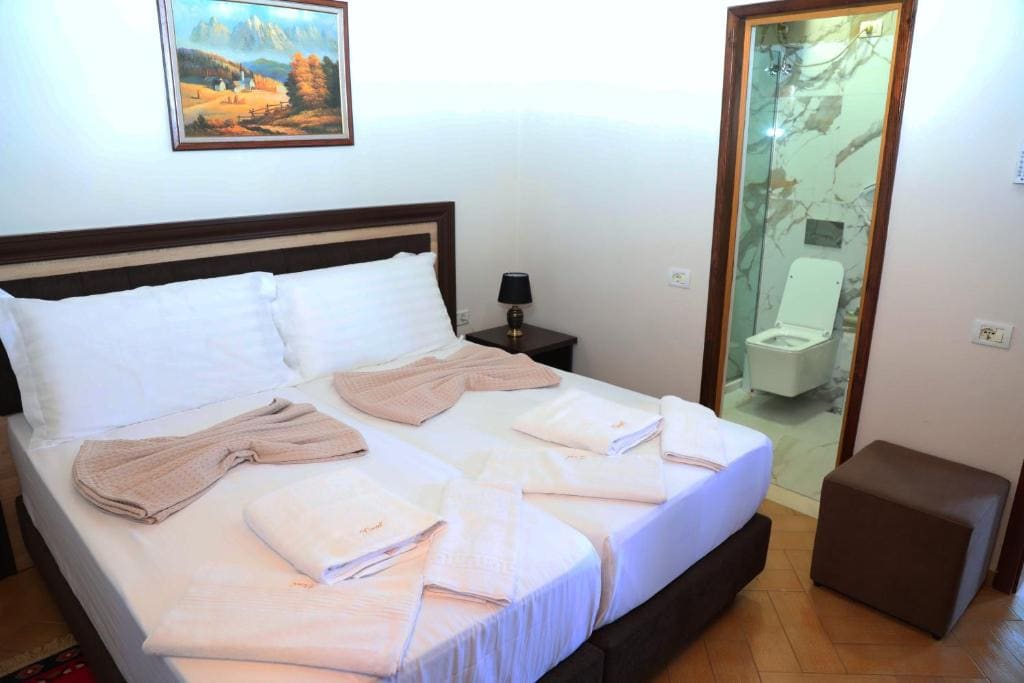 Economy Double or Twin Room room - Image 1