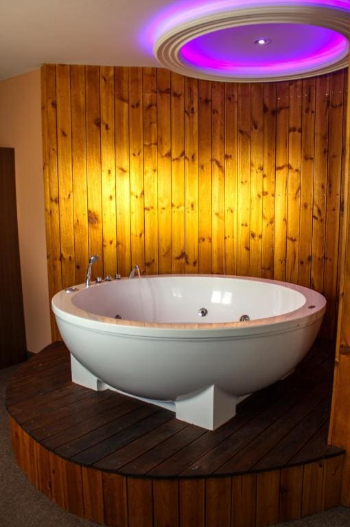 Suite room - Image 3