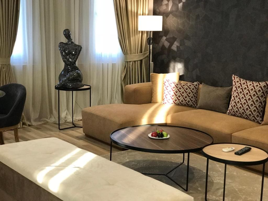 Apartment room - Image 2