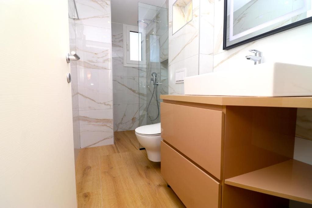 Triple Room with Balcony room - Image 2
