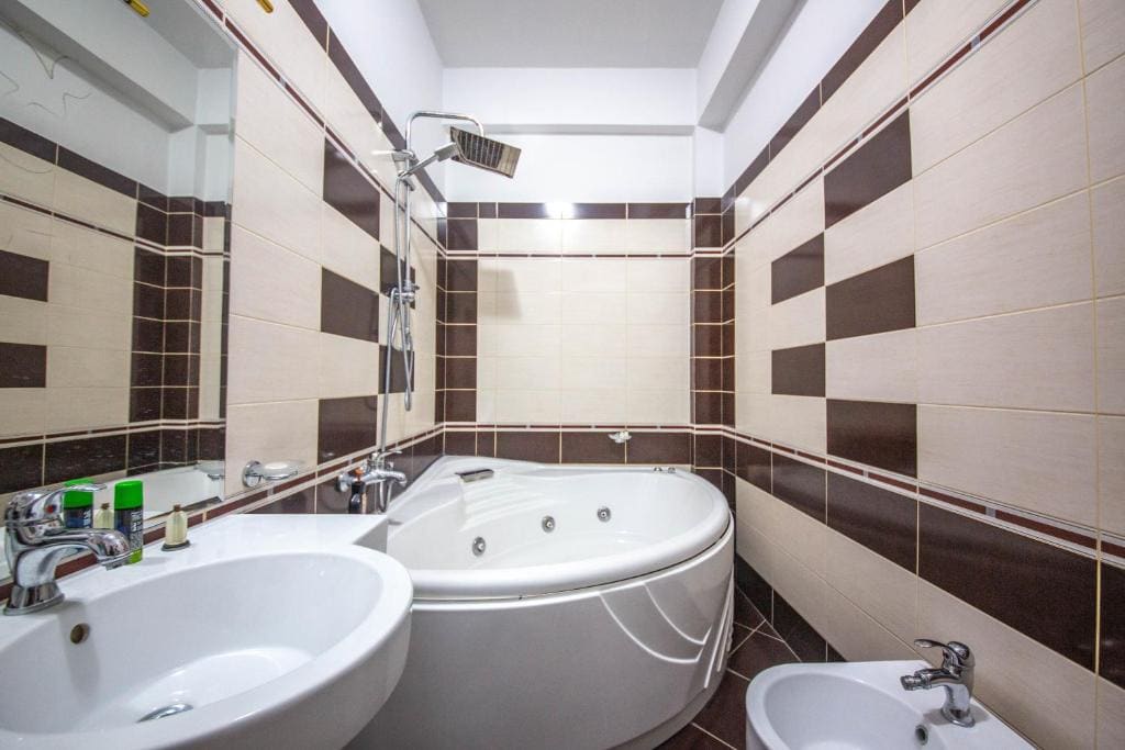 Suite with Balcony room - Image 3