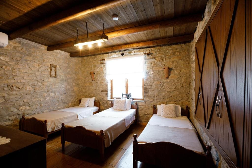 Triple Room with Garden View room - Image 3