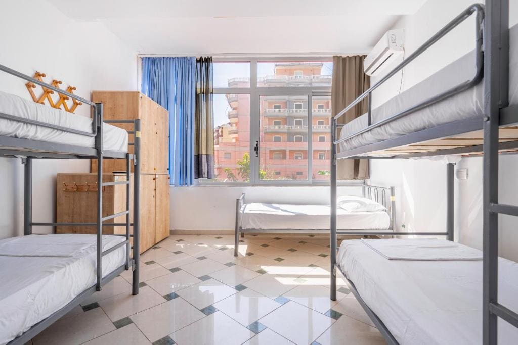 Bed in 6-Bed Mixed Dormitory Room room - Image 2