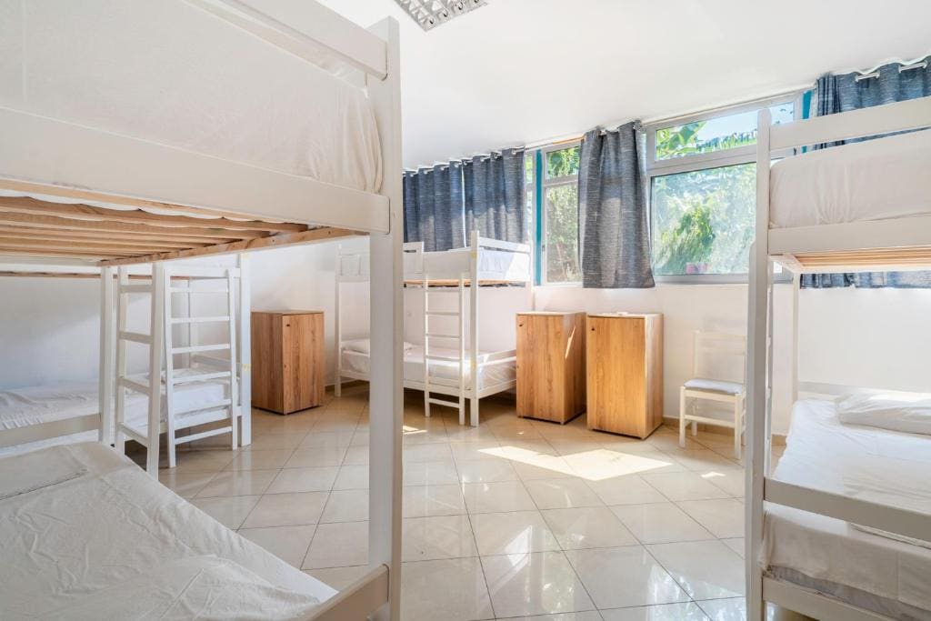 Bed in 8-Bed Mixed Dormitory Room room - Image 2