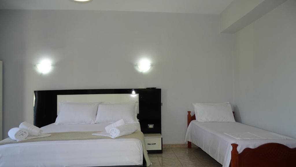 Quadruple Room room - Image 3