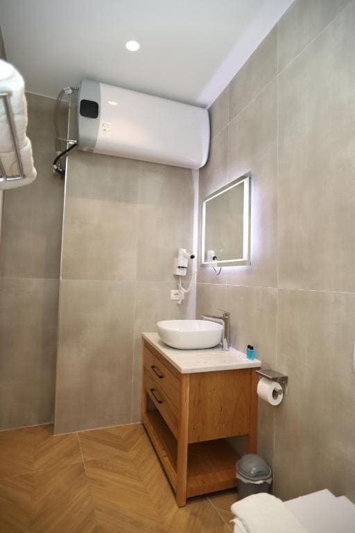 Deluxe Room room - Image 1