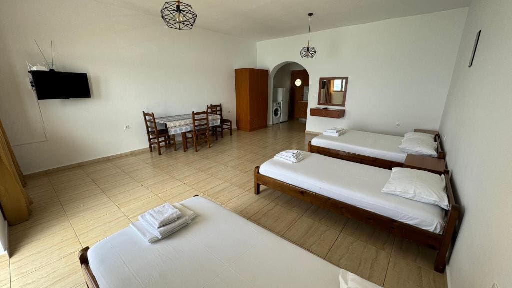 Quadruple Room with Sea View room - Image 2