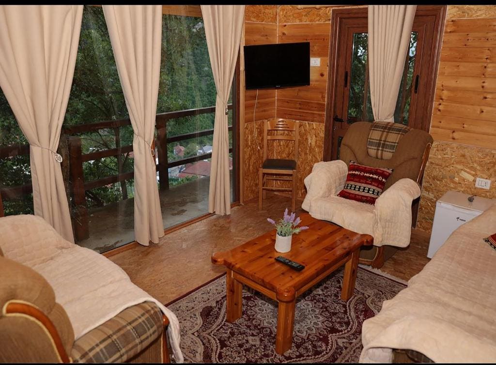 Tree House room - Image 3