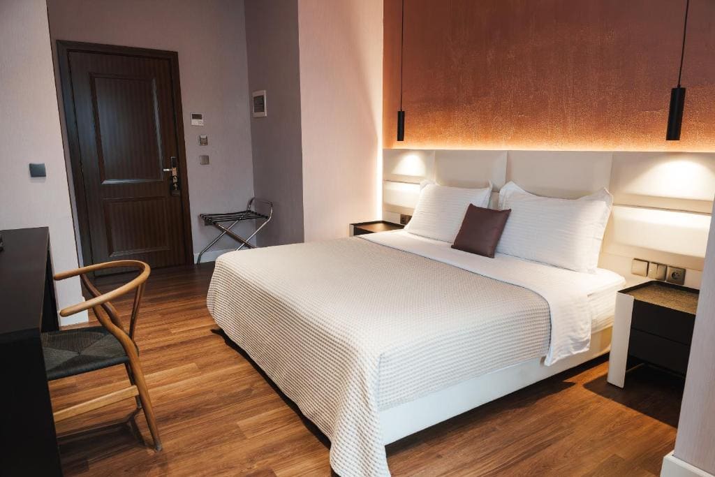 Superior Double or Twin Room room - Image 2