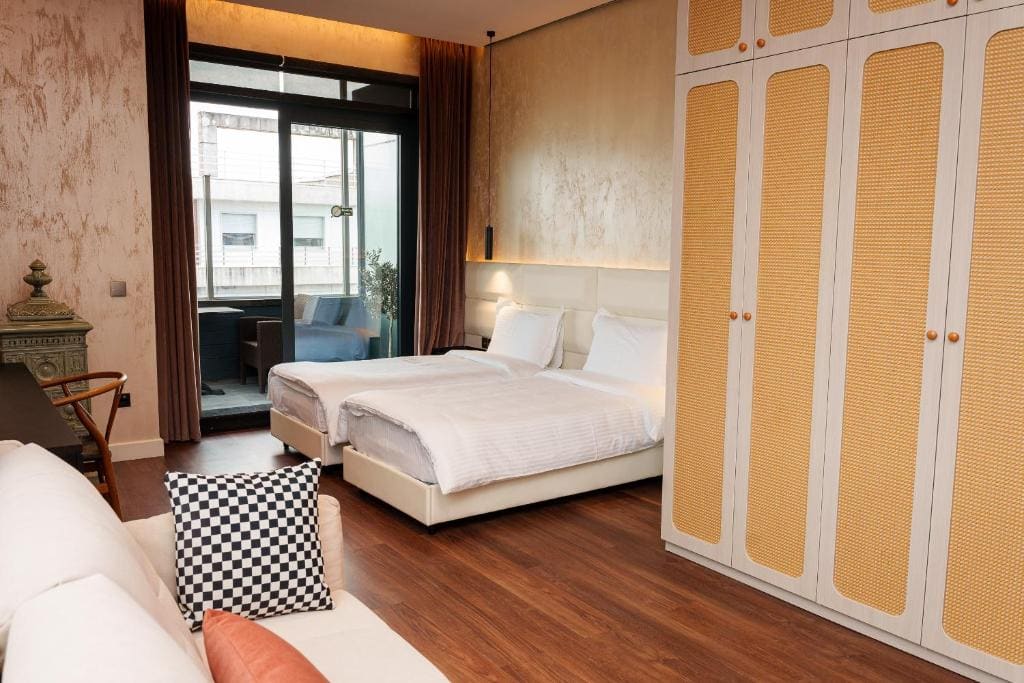 Deluxe Suite room - Image 3