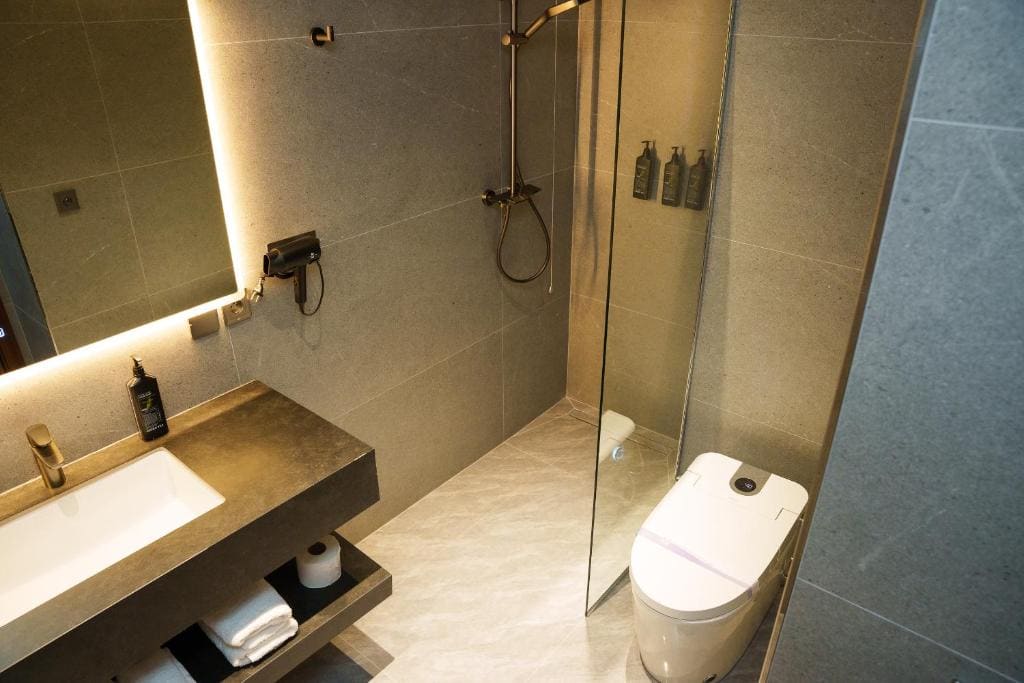 Superior Double or Twin Room room - Image 1
