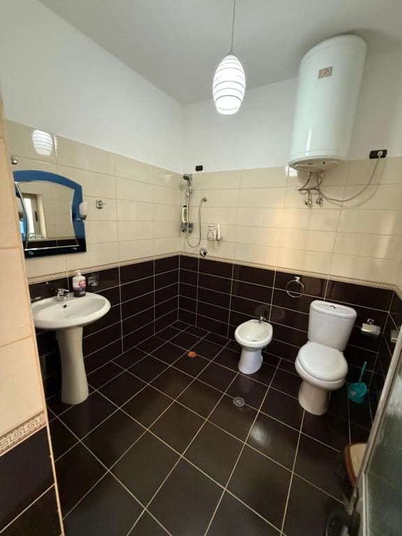 Family Room room - Image 1