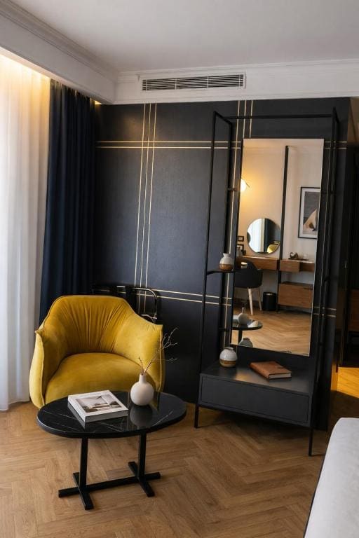 Deluxe Double Room with Balcony room - Image 3