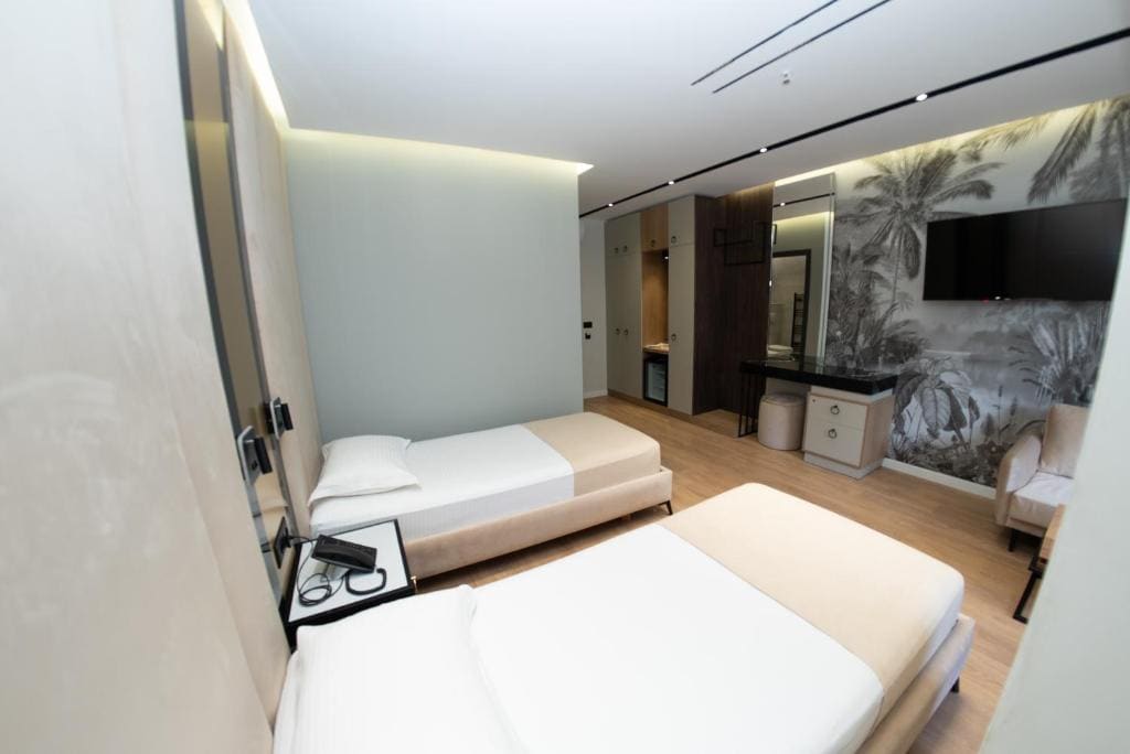 Deluxe Twin Room room - Image 1
