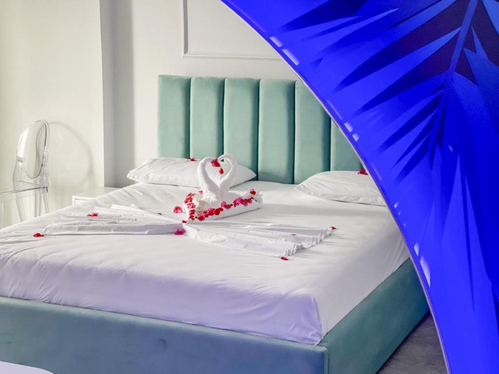 Deluxe Quadruple Room room - Image 3