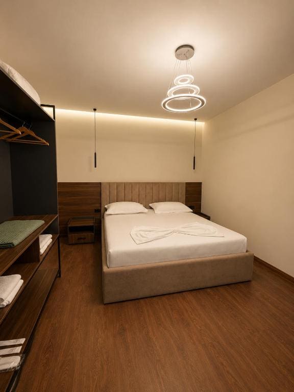 Double Room with Balcony room - Image 1