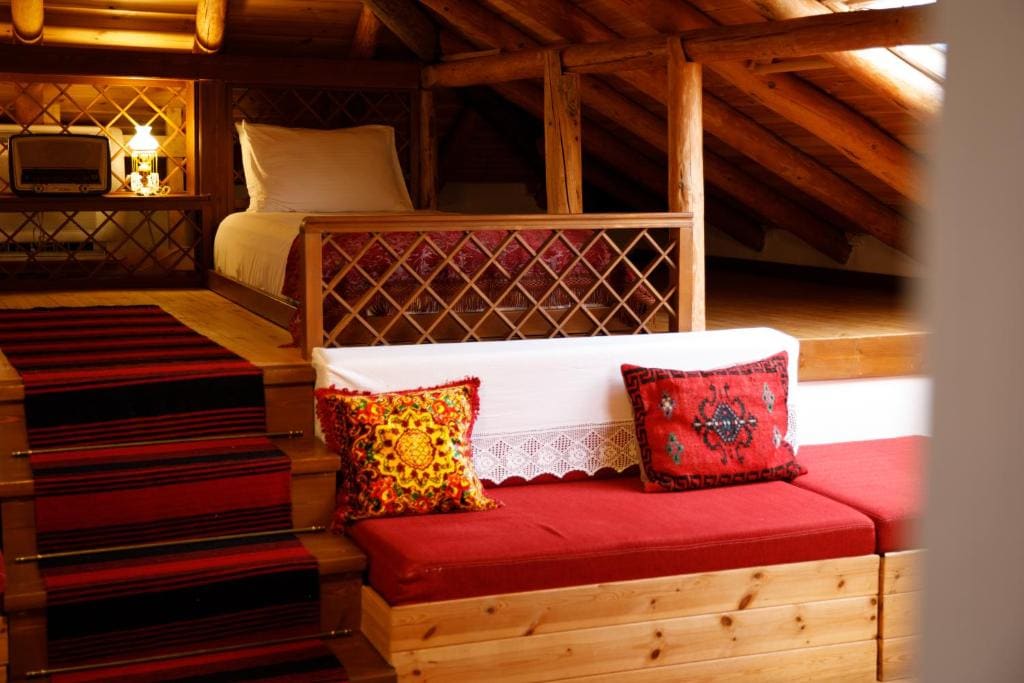 Deluxe Triple Room room - Image 2