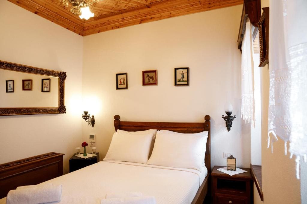 Deluxe Double Room room - Image 3