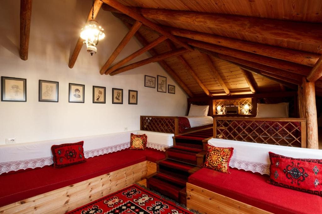Deluxe Junior Suite room - Image 3