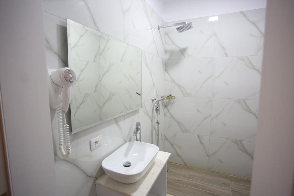 Junior Suite with Sea View room - Image 3