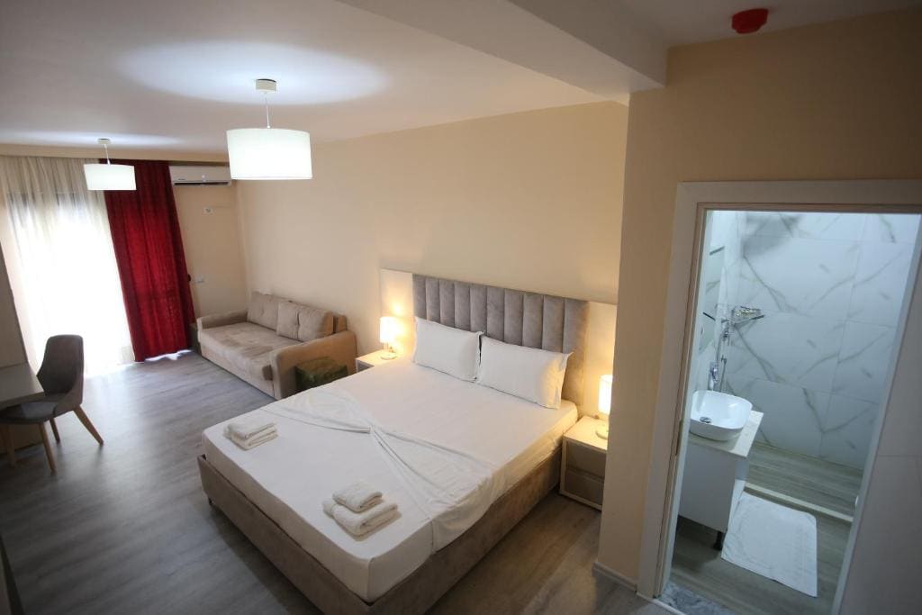 Junior Suite with Sea View room - Image 2