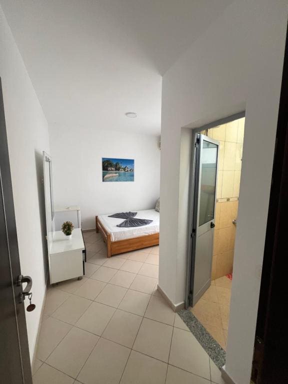 Standard Triple Room room - Image 3