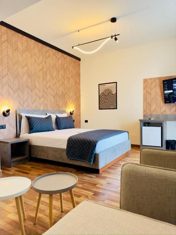 Deluxe Double Room with Balcony and Sea View room - Image 1