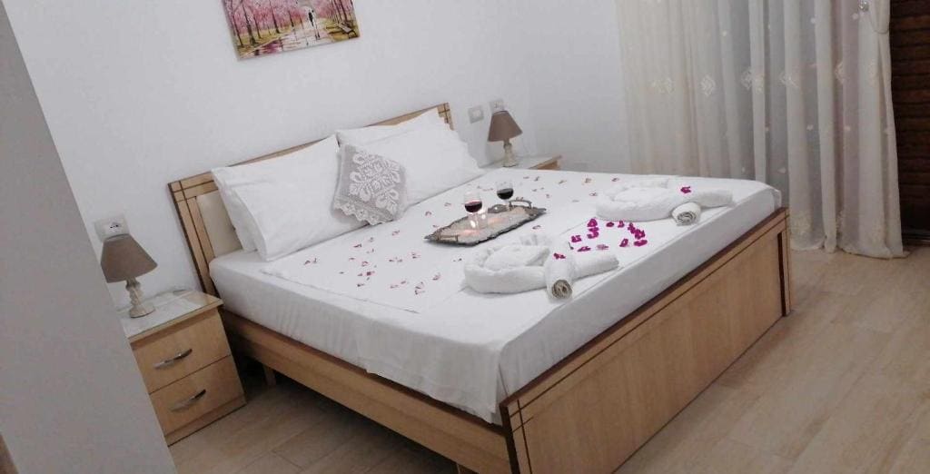 Deluxe Double Room with Castle View room - Image 1