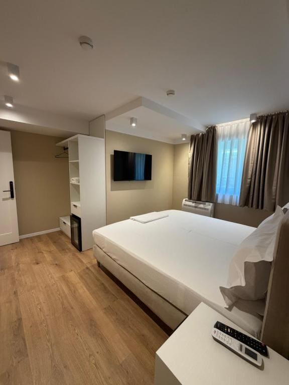 Standard Double Room room - Image 3