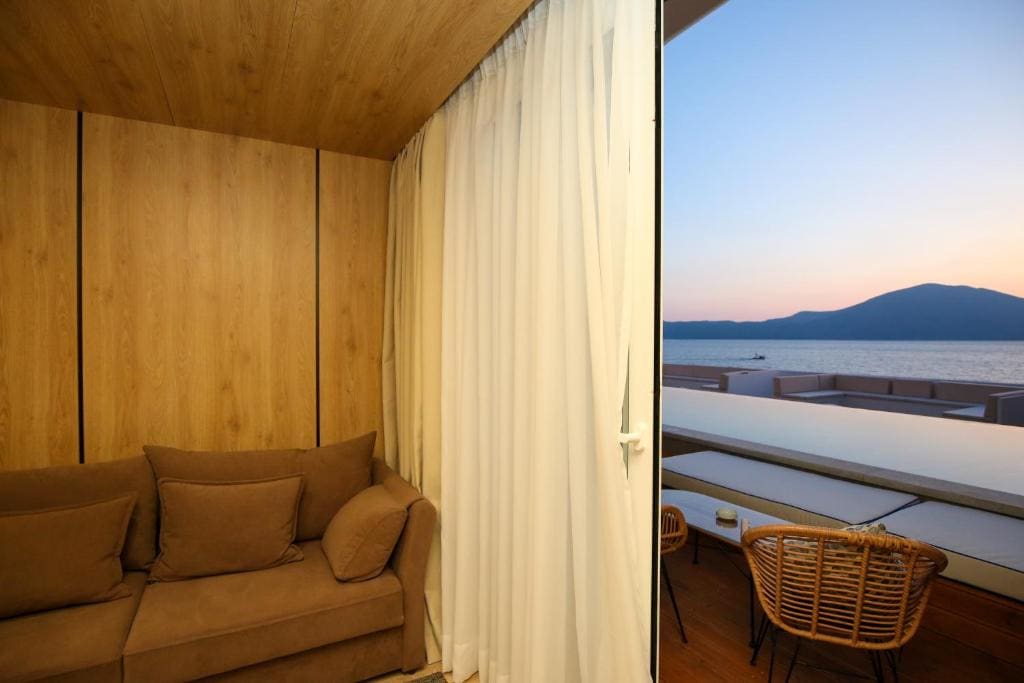 Deluxe Double Room room - Image 2