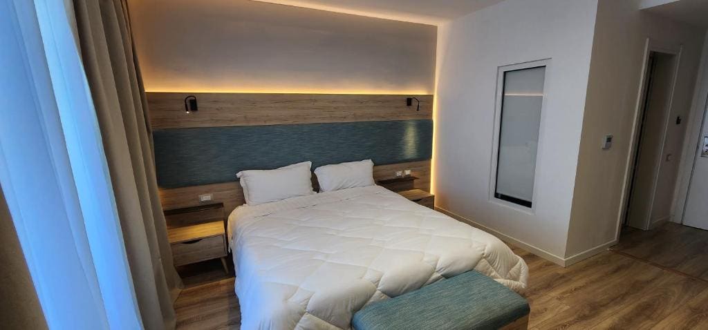Double or Twin Room with Mountain View room - Image 1