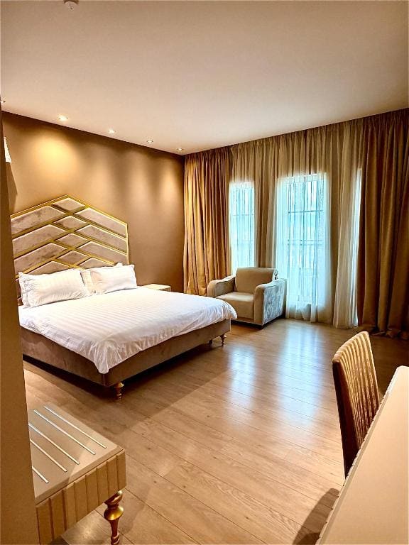 Deluxe Double Room with Balcony room - Image 3