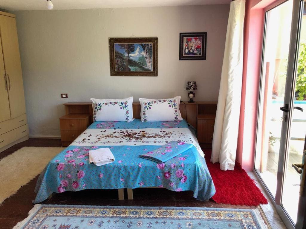 Double or Twin Room with Balcony room - Image 3