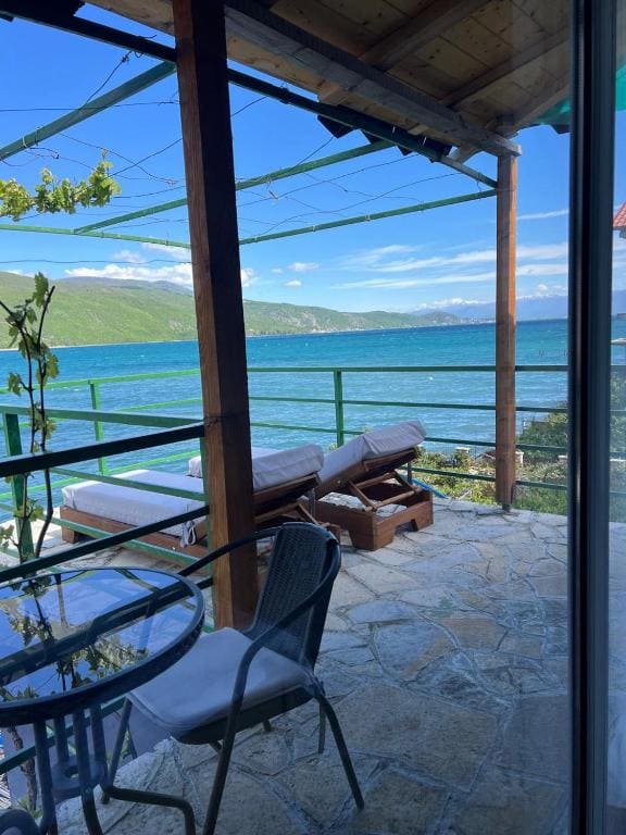 Suite with Lake View room - Image 1