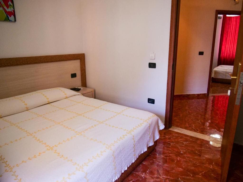 Double Room room - Image 3
