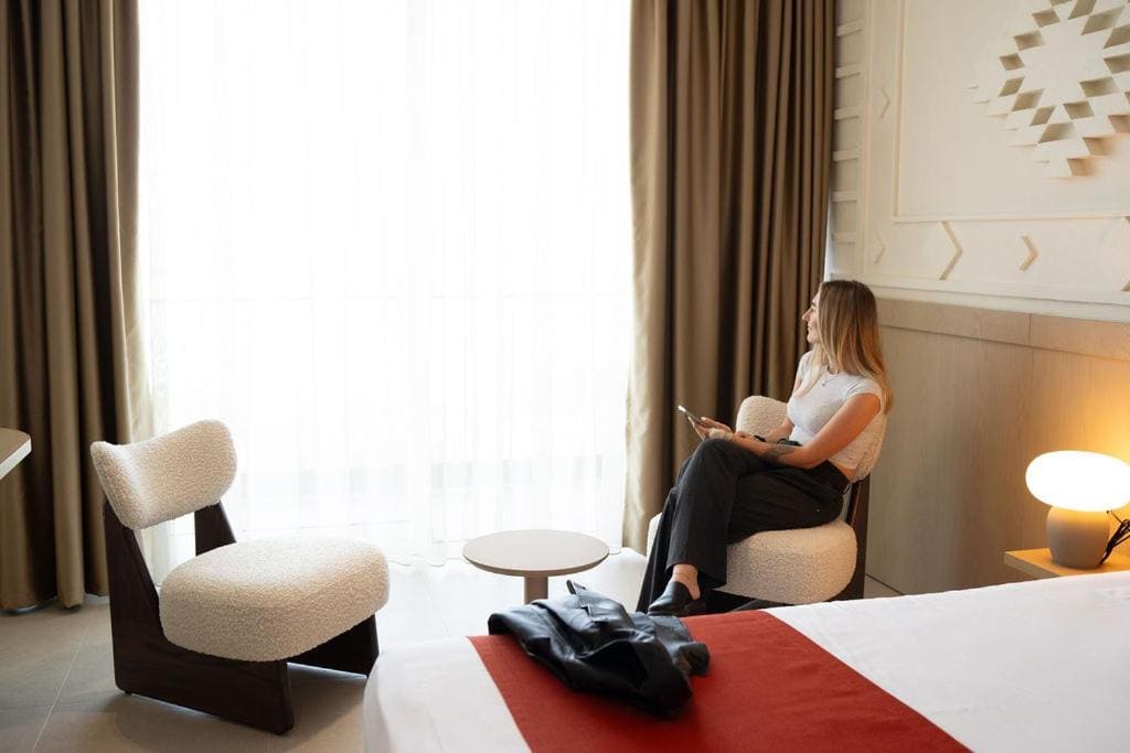 Deluxe Double Room with Balcony and Sea View room - Image 2