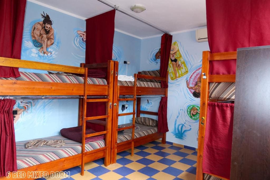 Bed in 6-Bed Mixed Dormitory Room room - Image 3