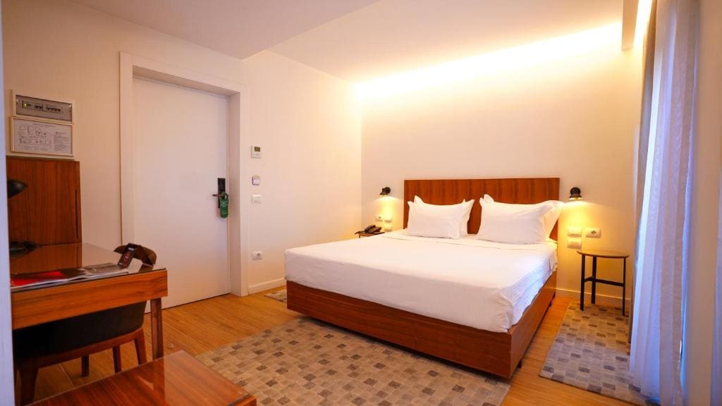 Deluxe Double Room room - Image 1