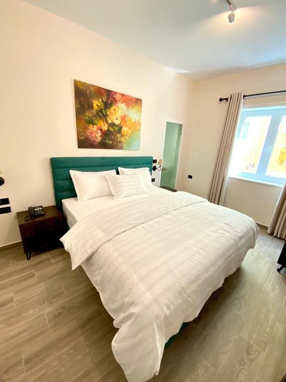 Standard King Room room - Image 2
