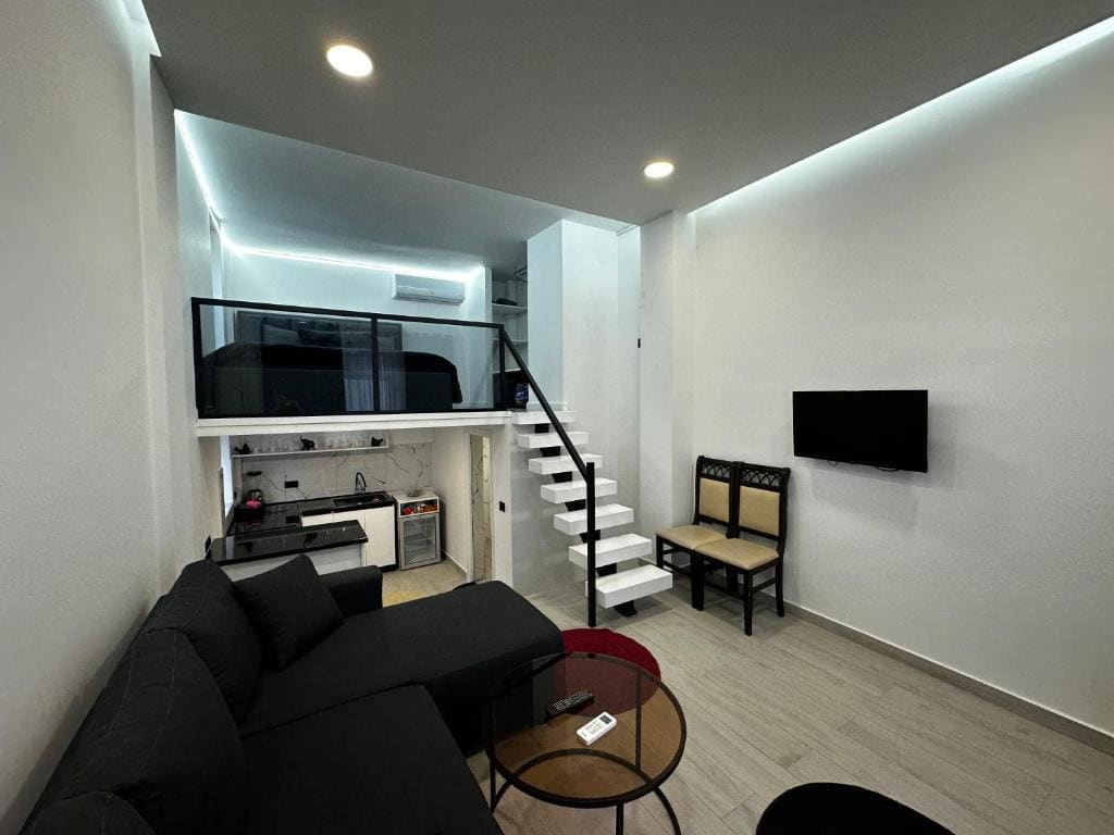 Family Room room - Image 2