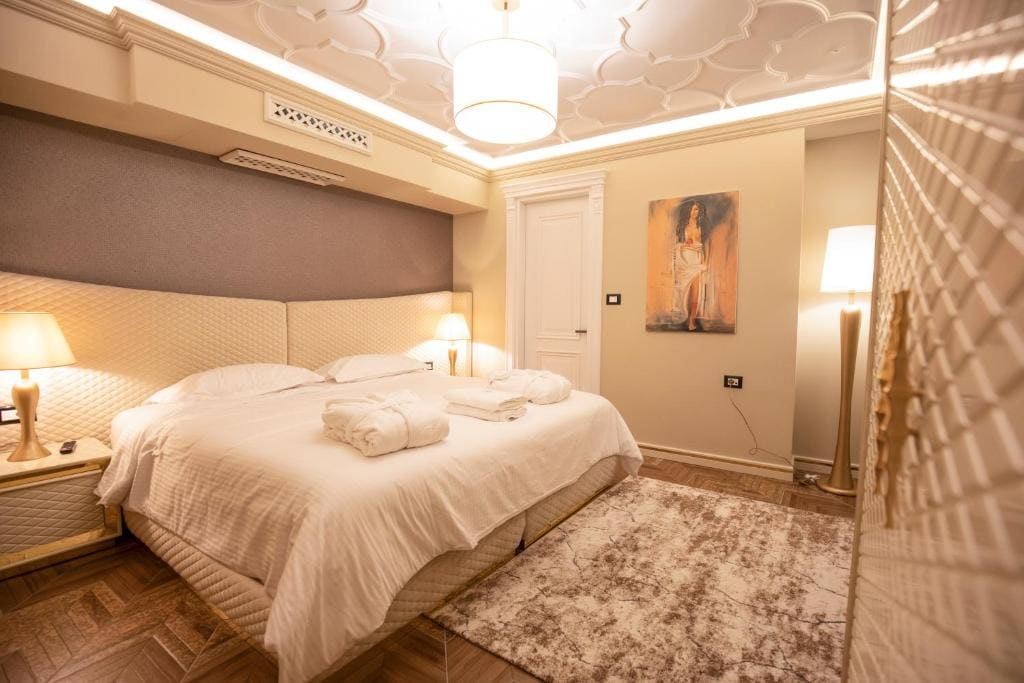 Deluxe Twin Room room - Image 1