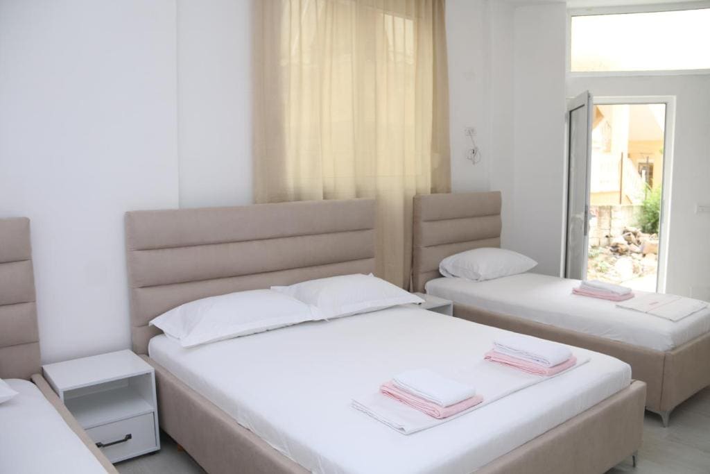 Quadruple Room room - Image 1