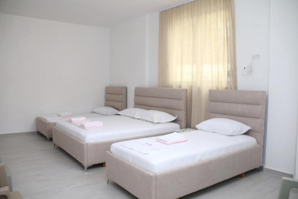 Quadruple Room room - Image 3