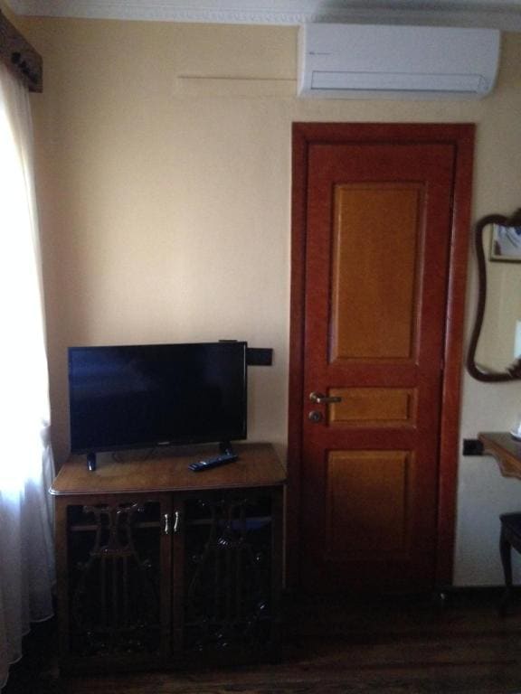 Duplex Quadruple Room room - Image 3
