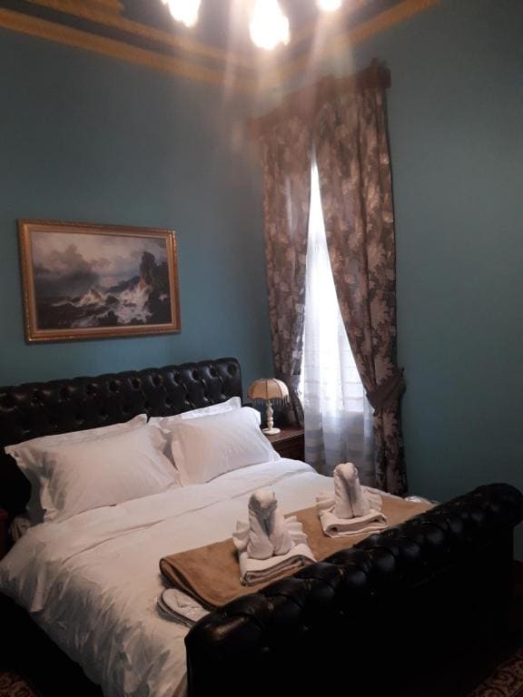 Deluxe Double Room with Extra Bed room - Image 1