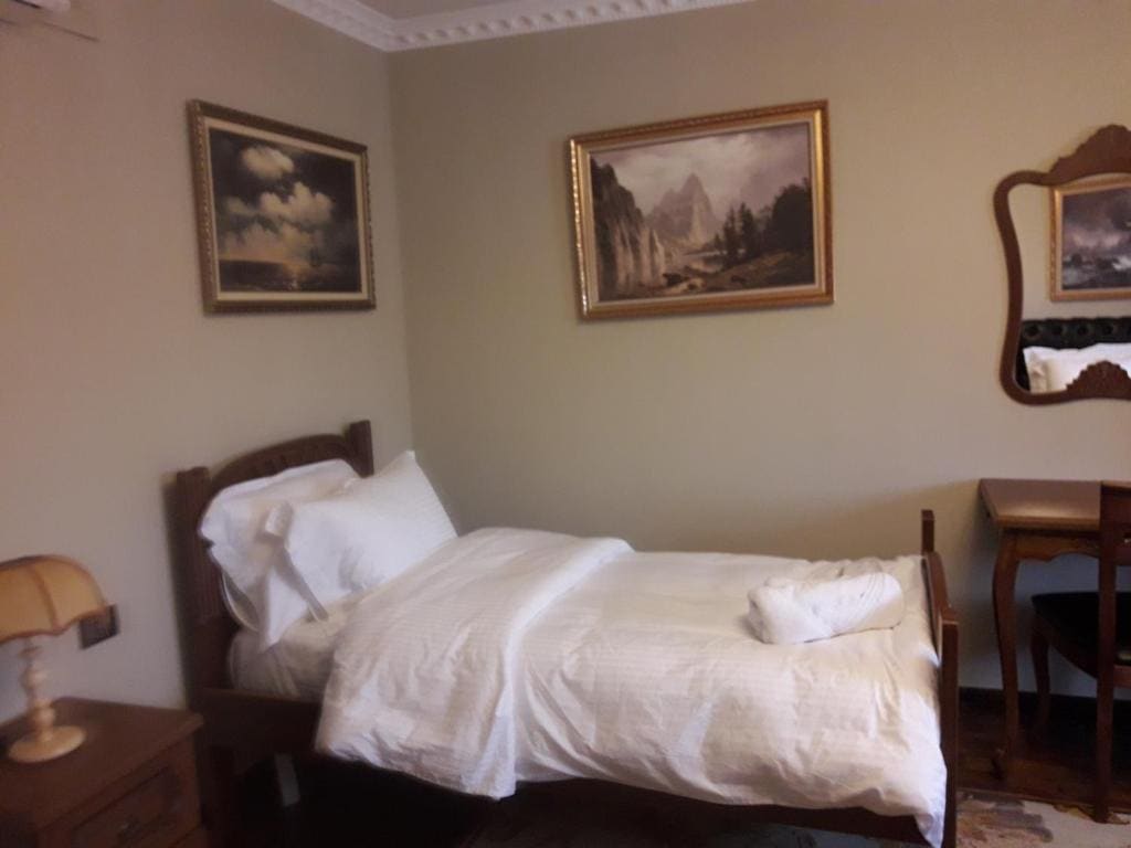 Superior Family Room room - Image 1