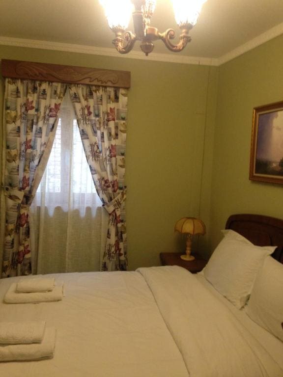 Standard Queen Room room - Image 1