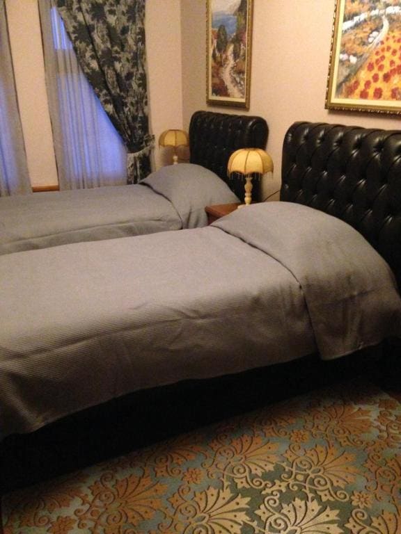 Deluxe Quadruple Room room - Image 3
