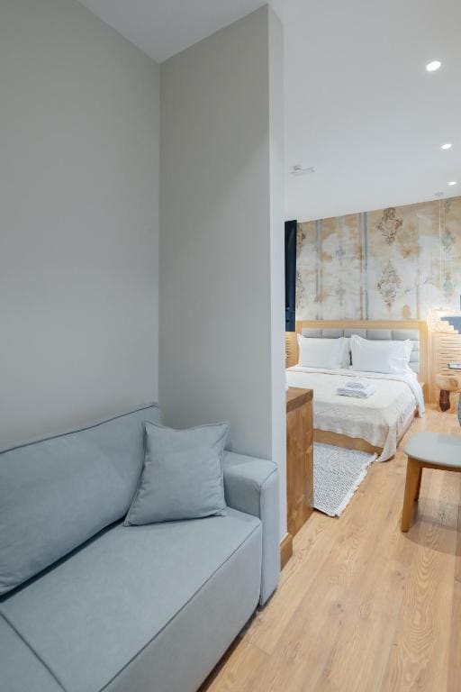 Deluxe Triple Room room - Image 1