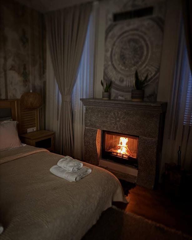 Deluxe Triple Room room - Image 3